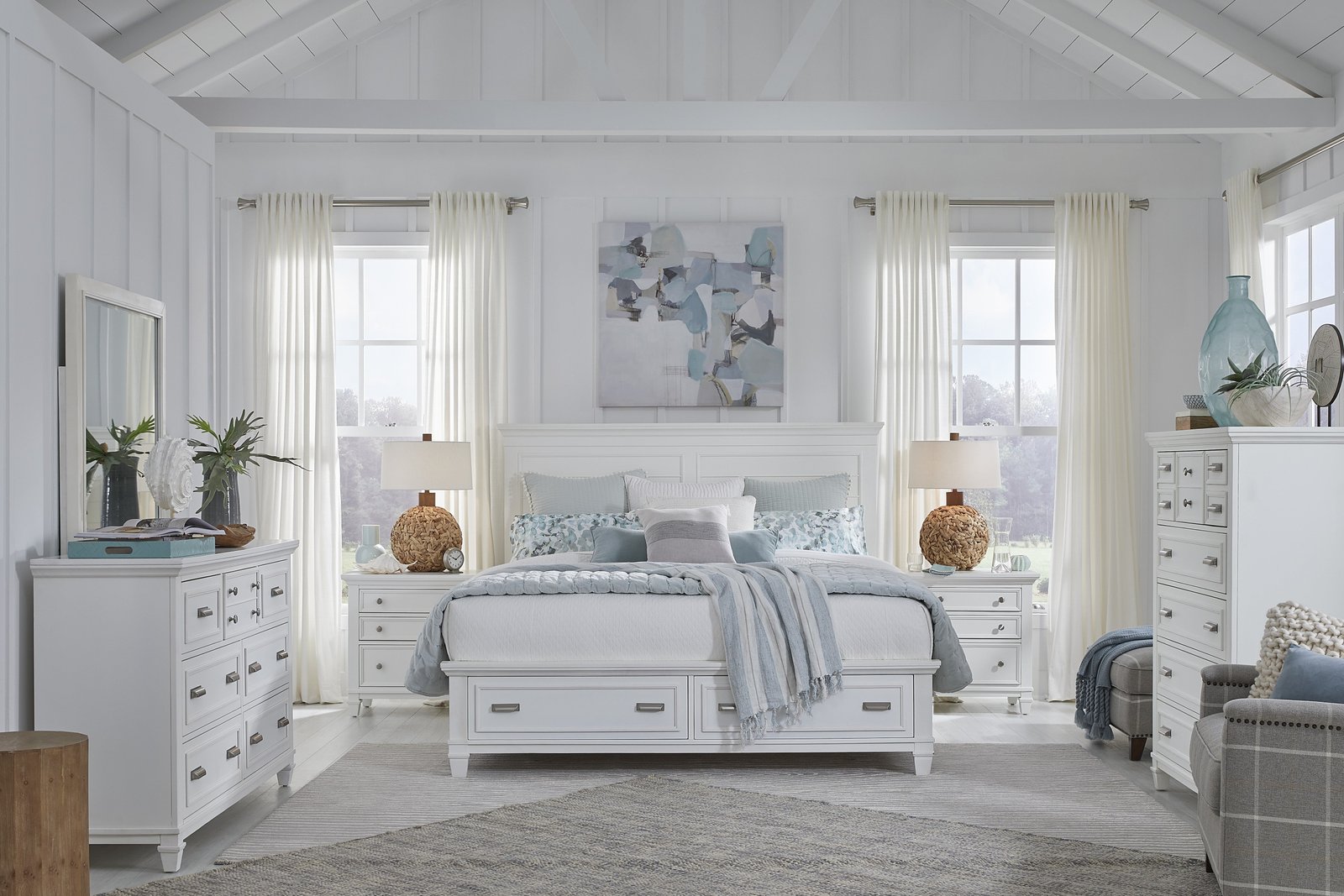 Charleston Panel Storage Bed in White Dove - Image 14